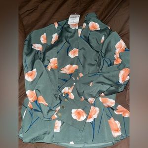 Floral top long sleeve zip up NEW